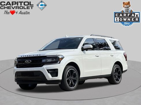 Used 2023 Ford Expedition Limited RWD image 1
