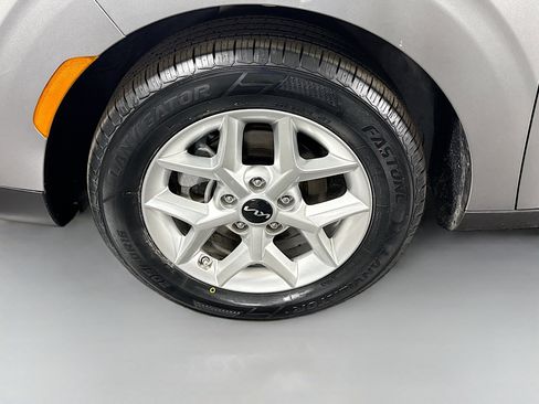 Used 2024 Kia Soul LX w/ Option Group 015 FWD image 37