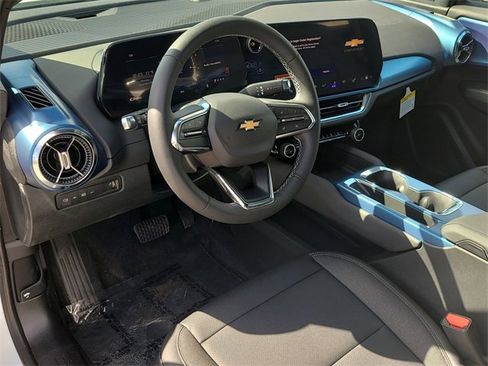 New 2026 Chevrolet Equinox EV LT image 21