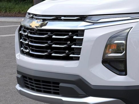 Certified 2026 Chevrolet Equinox LT FWD image 13