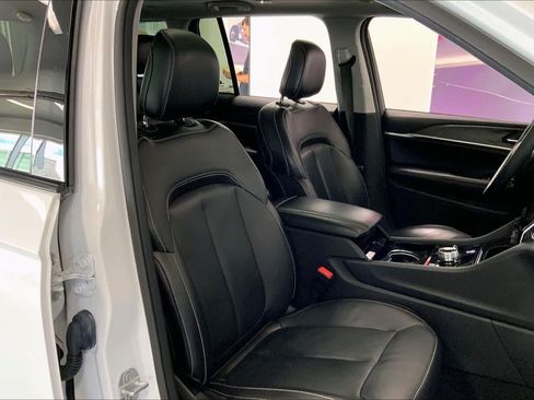 Used 2022 Jeep Grand Cherokee Limited 4xe AWD/4WD image 11