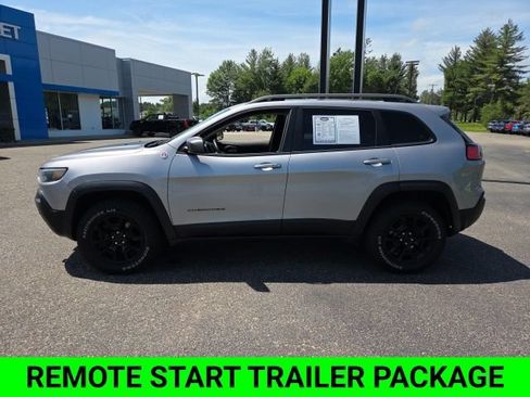 Used 2019 Jeep Cherokee Trailhawk AWD/4WD image 6