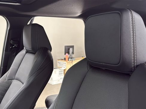 Certified 2025 Toyota 4Runner TRD Off-Road Premium image 13