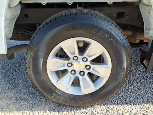 Used 2022 Chevrolet Silverado 1500 LT image 11