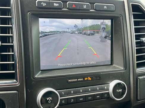 Used 2021 Ford Expedition Max Limited image 40