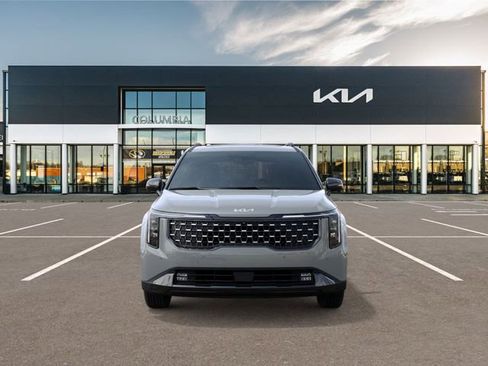 Used 2026 Kia Carnival SX w/ SX Dark Edition Package FWD image 3