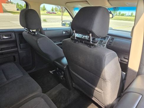 Used 2018 Ford Flex SE FWD image 36