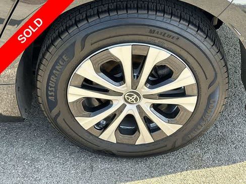 Used 2022 Toyota Corolla LE FWD image 5