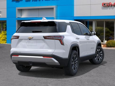 New 2026 Chevrolet Equinox LT w/ Convenience Package II image 4