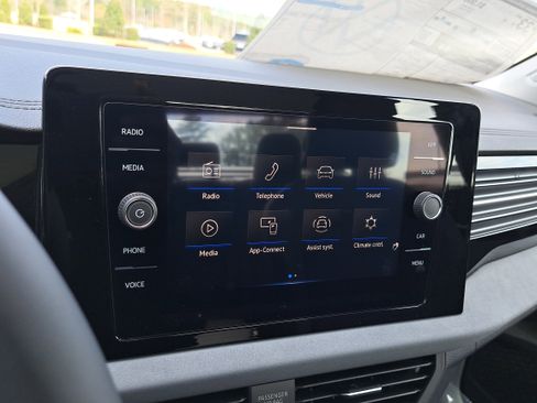 New 2026 Volkswagen Jetta SE image 21