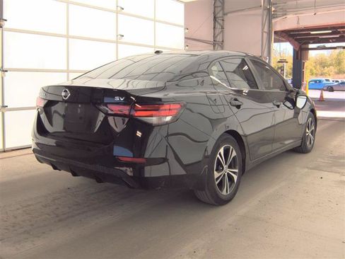 Used 2021 Nissan Sentra SV FWD image 3
