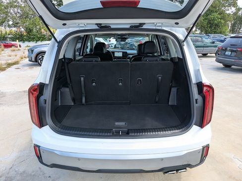 Used 2023 Kia Telluride S w/ S Sunroof Package AWD/4WD image 13