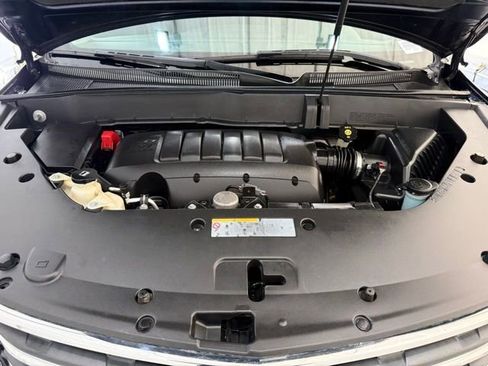 Used 2016 Chevrolet Traverse LT image 8