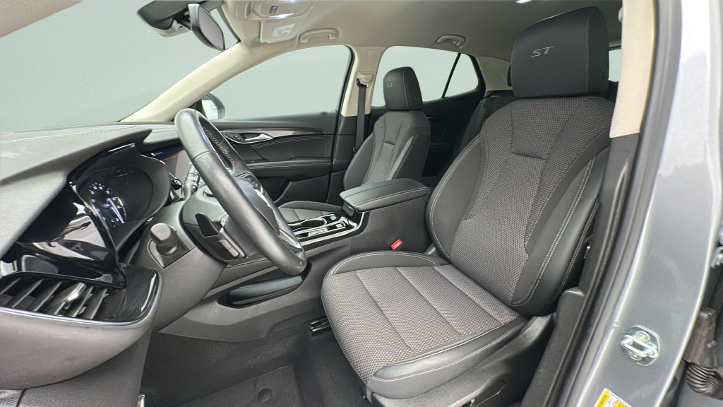 Used 2023 Buick Envision Preferred w/ Sport Touring Package AWD/4WD image 13