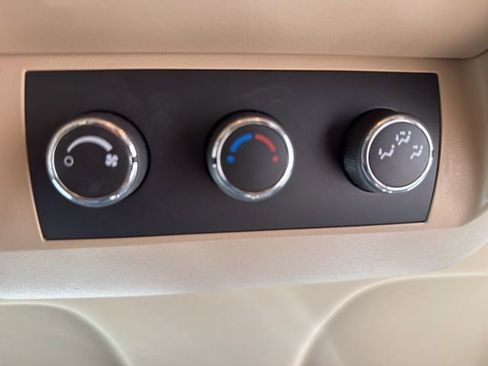 Used 2012 Chevrolet Tahoe LS image 12