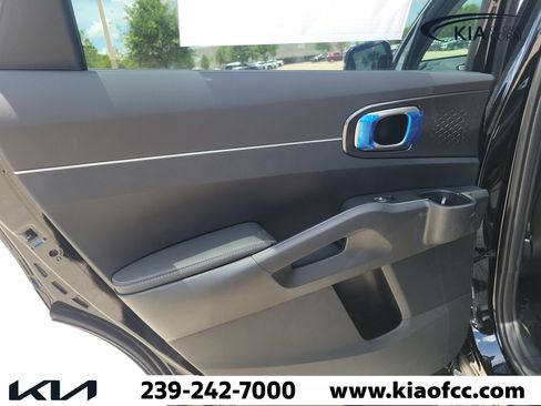 New 2026 Kia Sorento S w/ S Panoramic Sunroof Package AWD/4WD image 12