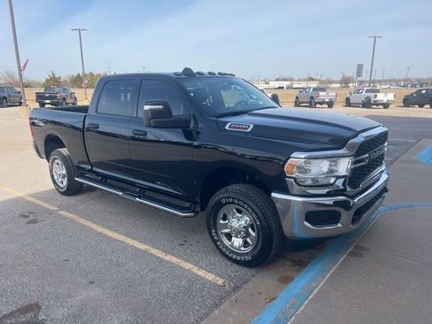 Used 2024 RAM 2500 Tradesman w/ Chrome Appearance Group image 1