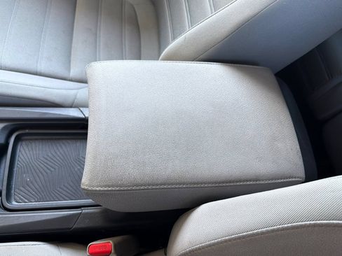 Used 2018 Honda CR-V LX image 26