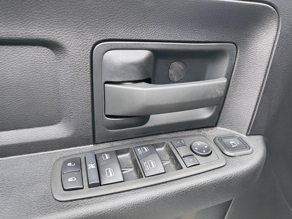 New 2024 RAM 3500 Tradesman w/ Convenience Group AWD/4WD image 11