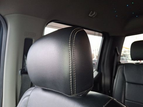 Used 2019 Ford F250 Lariat w/ Chrome Package image 17