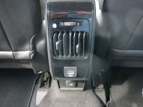 Used 2024 Jeep Compass Latitude AWD/4WD image 25