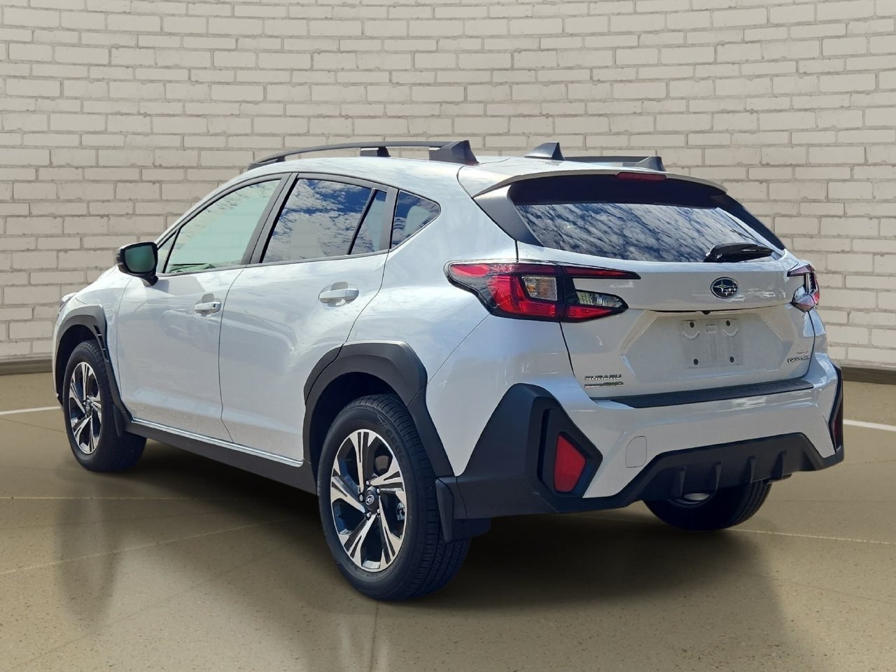 Used 2024 Subaru Crosstrek 2.0i Premium w/ Crosstrek Mirror Package AWD/4WD image 7