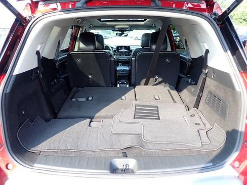 Used 2023 Nissan Pathfinder SL w/ SL Premium Package AWD/4WD image 8