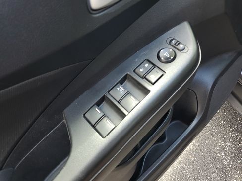 Used 2015 Honda CR-V LX image 21