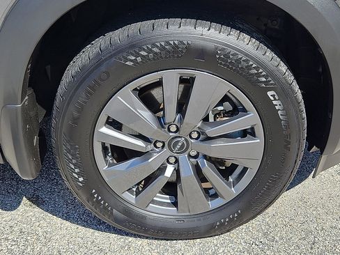 Certified 2024 Nissan Pathfinder S image 8