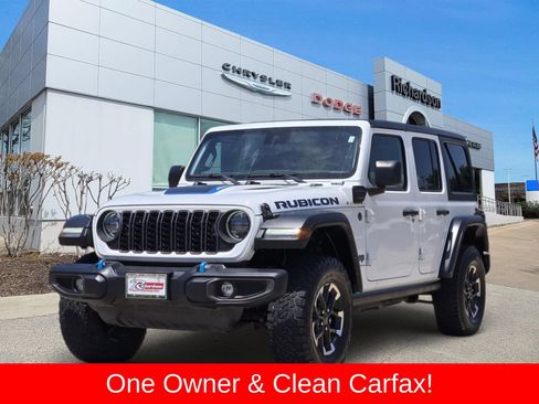 Used 2024 Jeep Wrangler Unlimited Rubicon 4xe AWD/4WD image 2