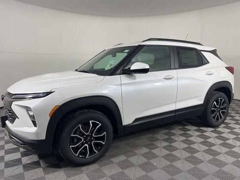New 2026 Chevrolet TrailBlazer ACTIV w/ Convenience Package image 11