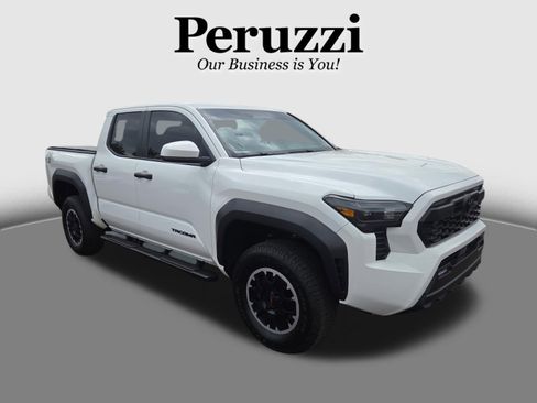 Used 2024 Toyota Tacoma TRD Off-Road AWD/4WD image 1