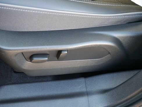 Used 2023 Buick Envision Avenir AWD/4WD image 19