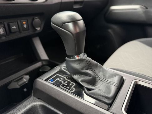 Used 2023 Toyota Tacoma TRD Off-Road AWD/4WD image 19