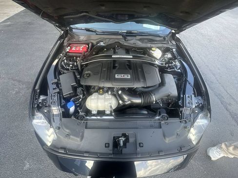 Used 2021 Ford Mustang GT Premium w/ GT Performance Package RWD image 31