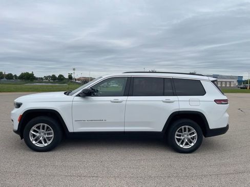Used 2024 Jeep Grand Cherokee L Laredo AWD/4WD image 5