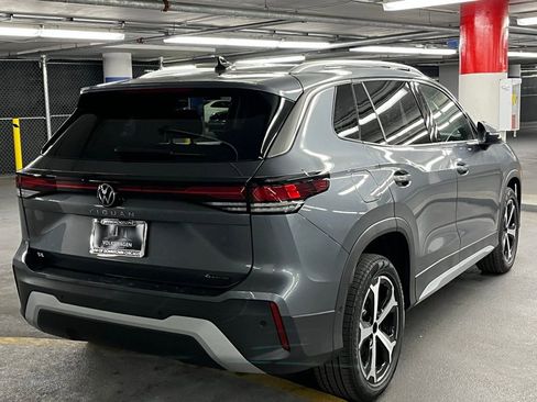 New 2026 Volkswagen Tiguan SE image 6