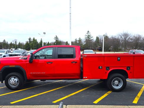 New 2026 GMC Sierra 3500 Pro w/ Convenience Package AWD/4WD image 5
