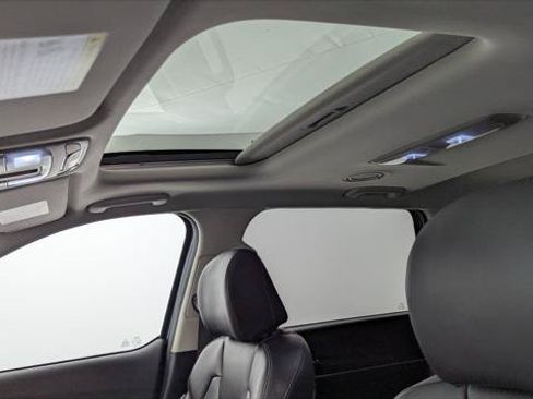 Used 2025 Kia Telluride S FWD image 30