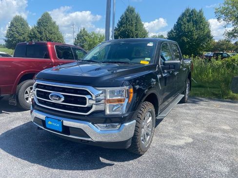 Used 2022 Ford F150 XLT w/ Equipment Group 301A Mid AWD/4WD image 3