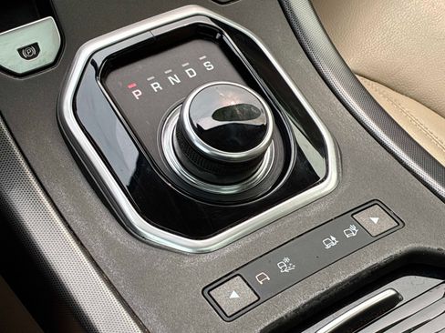 Used 2018 Land Rover Range Rover Evoque AWD/4WD image 32