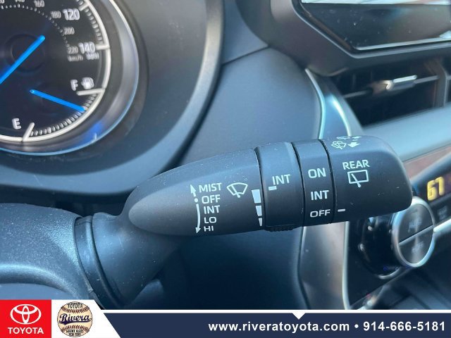 Used 2024 Toyota Venza LE AWD/4WD image 25
