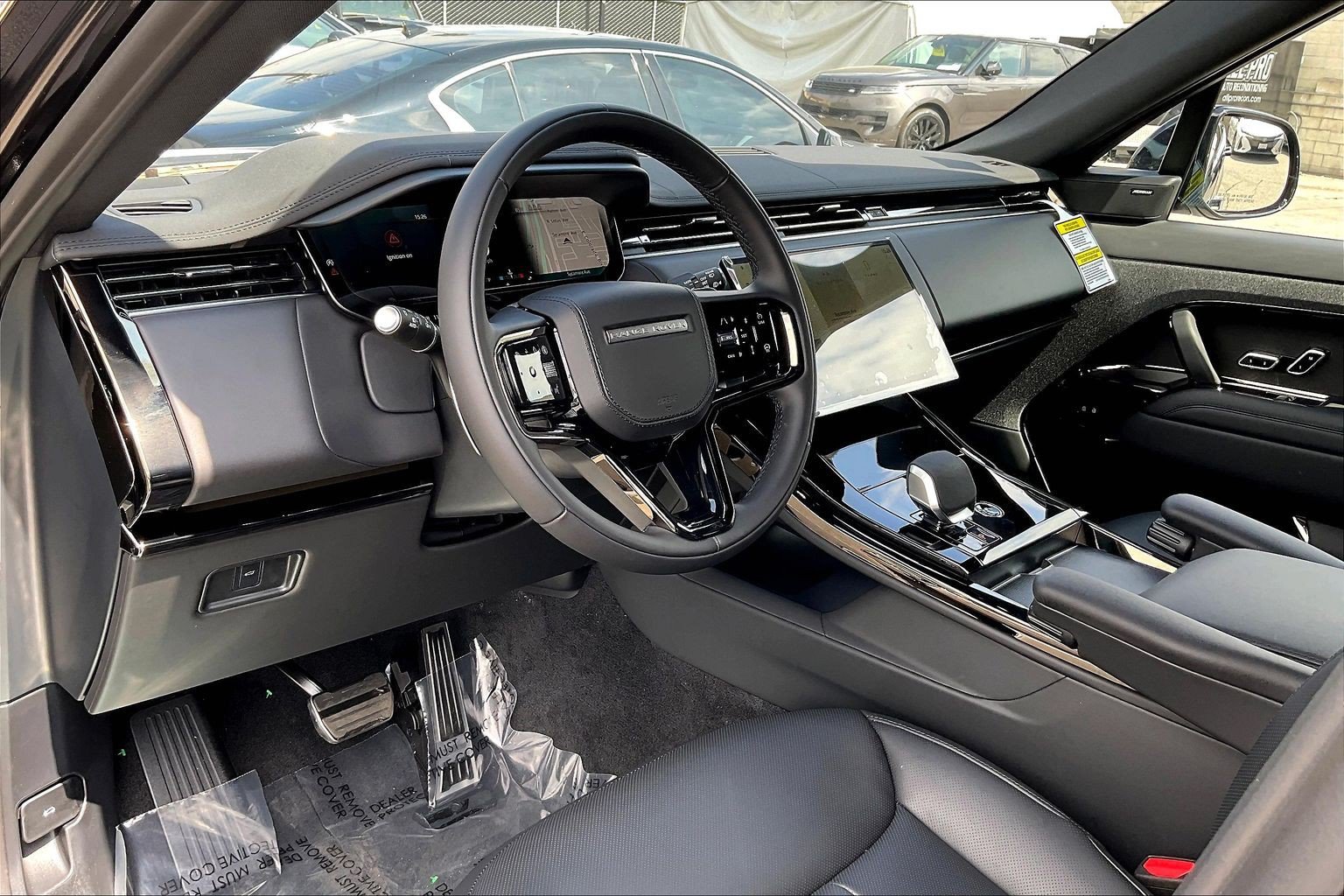 New 2026 Land Rover Range Rover Sport Dynamic SE AWD/4WD image 12