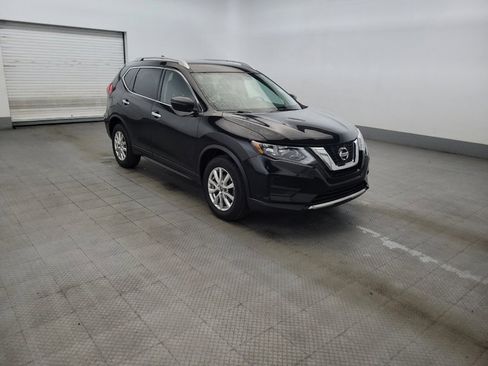 Used 2017 Nissan Rogue SV AWD/4WD image 13