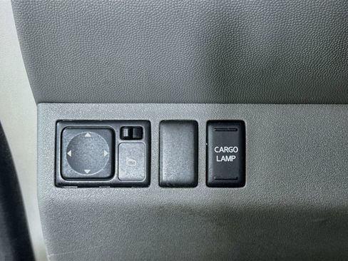 Used 2016 Nissan Frontier SV RWD image 10