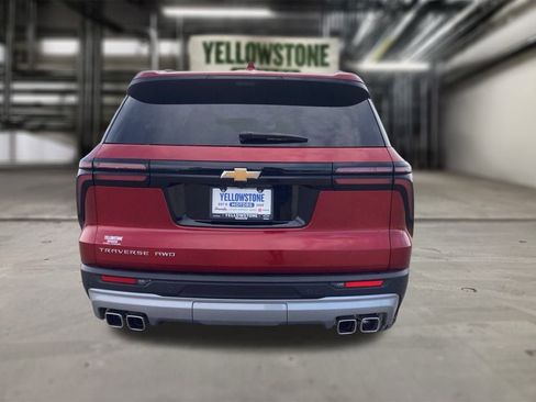 New 2026 Chevrolet Traverse LT w/ Enhanced Driving Package image 7