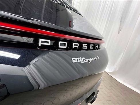 Used 2021 Porsche 911 Targa 4S AWD/4WD image 32