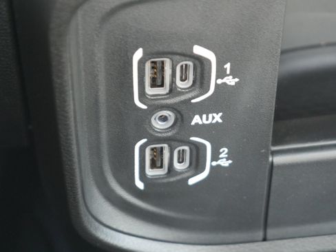 Used 2022 RAM 2500 Tradesman AWD/4WD image 23