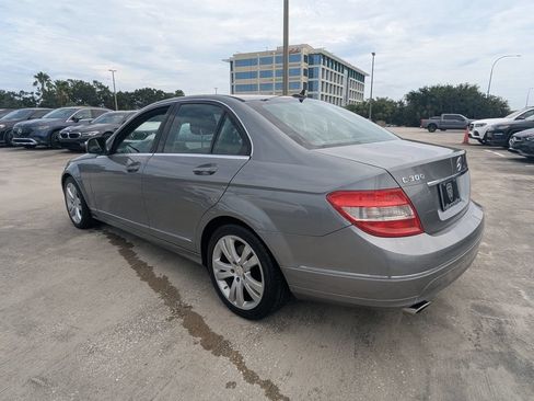 Used 2009 Mercedes-Benz C 300 Sedan image 16
