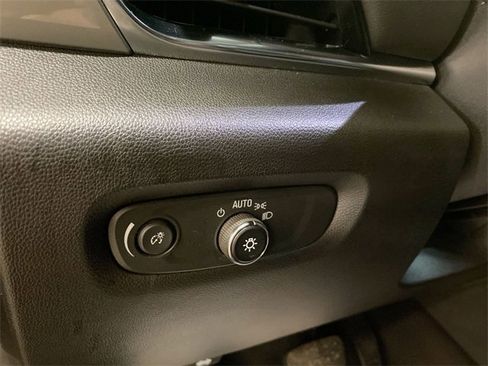 Certified 2021 Chevrolet Traverse LS image 33